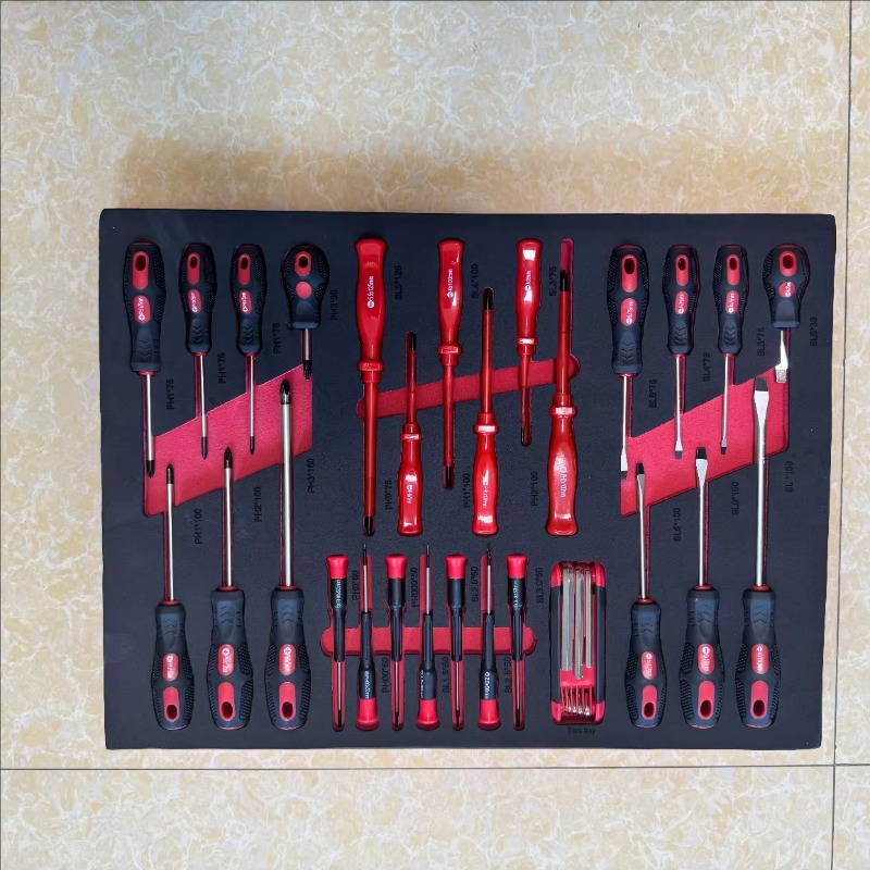Carrello Portautensili a 7 Cas - Hand Tools In Workshop recensione e prezzo